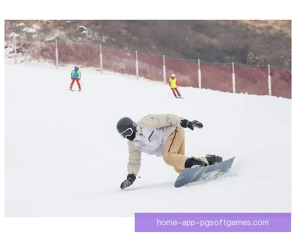 滑雪训练技巧：提升技术水平，享受冰雪乐趣